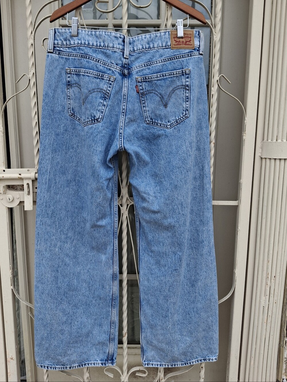 Levi's Superlow Denim Jeans Light Wash Relaxed Straight Leg Women Size 32 - Picture 7 of 16